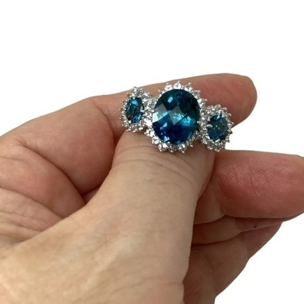 Sterling silver blue topaz designer ring size 9